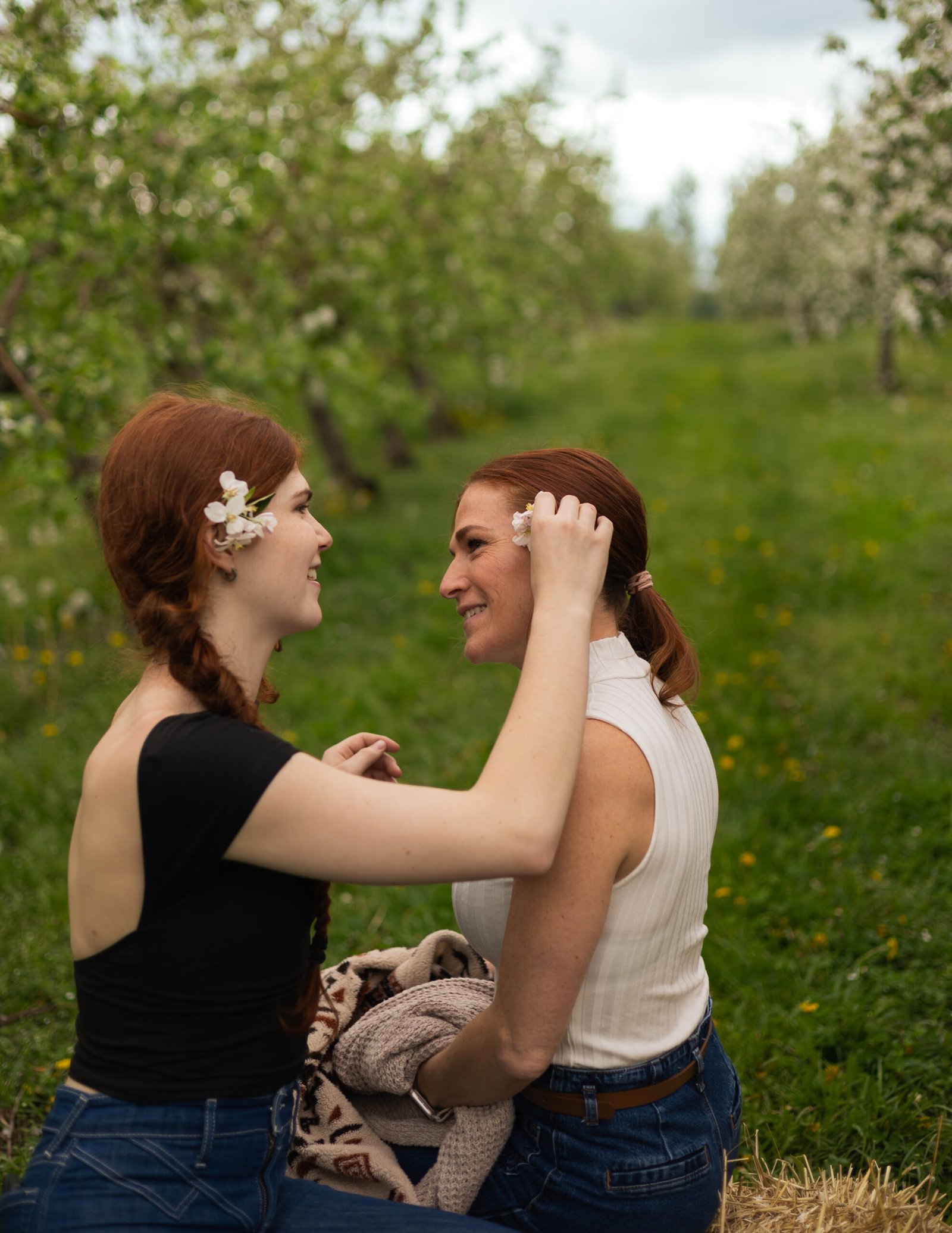Séance mère-fille verger en fleurs