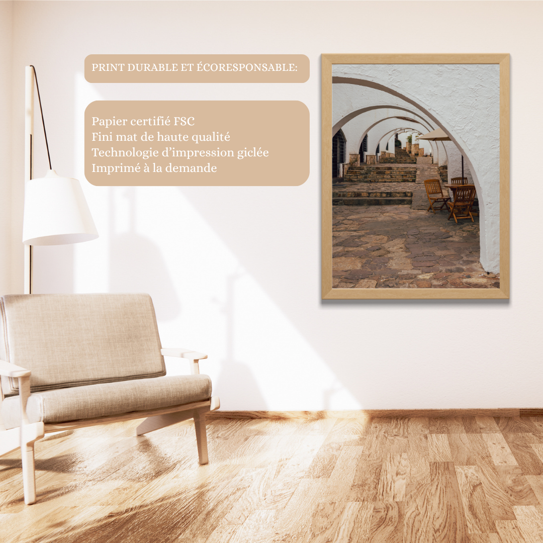 la terrasse du café avec cadre en bois