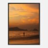 promenade matinale en thaïlande avec cadre en bois 3006d528-d244-4a68-80bb-98a855090c9a