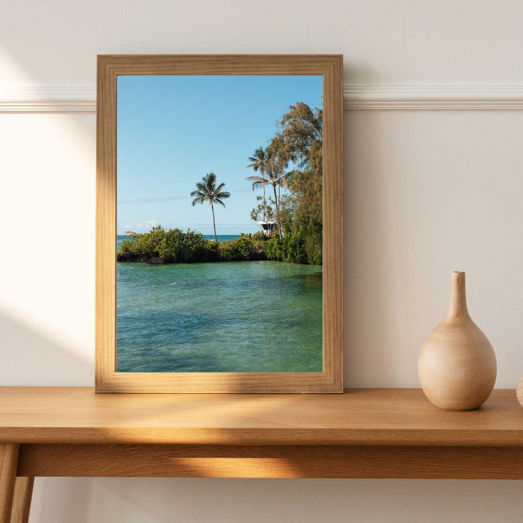 oasis tropicale avec support à affiche en bois