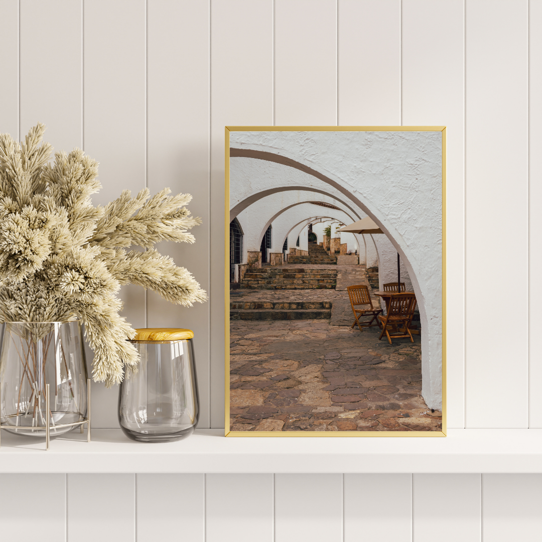 la terrasse du café avec cadre en bois