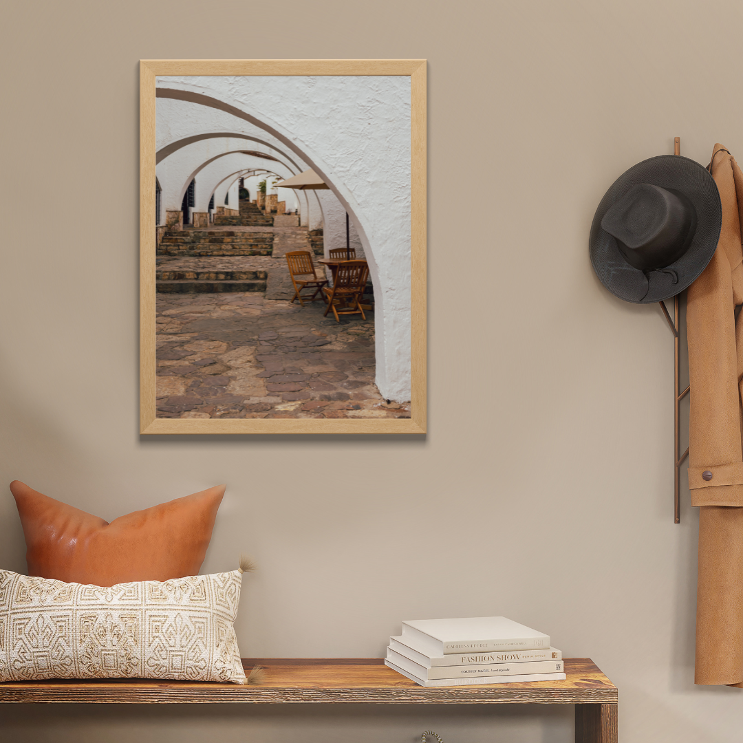 la terrasse du café avec cadre en bois