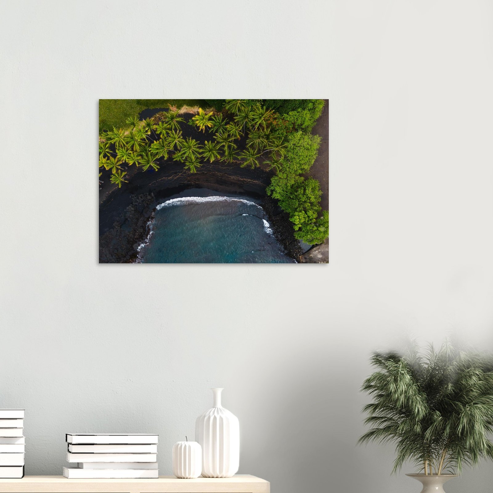 plage volcanique vue du ciel 5ad11b17-6cbe-4e84-91f7-7cab66c64794