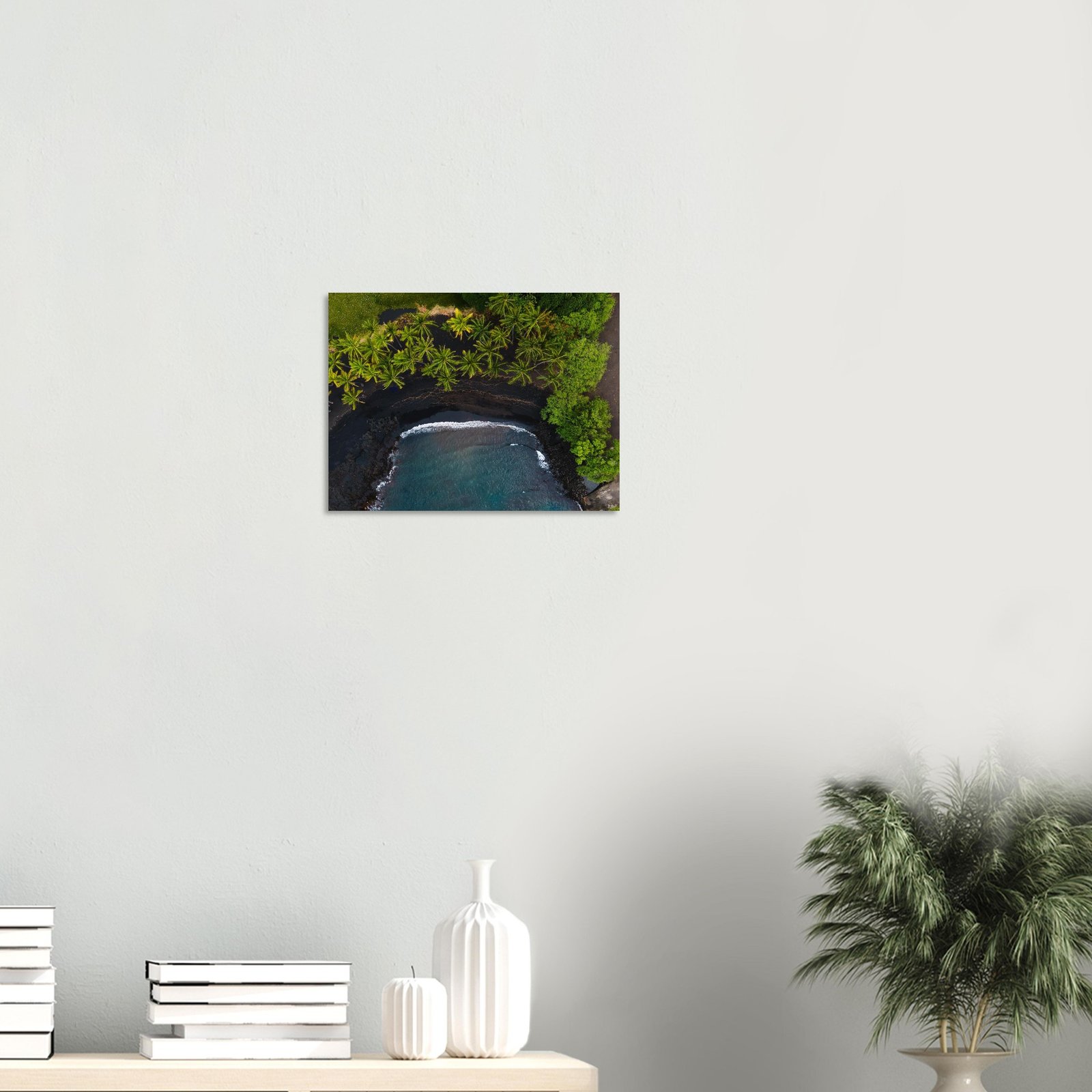 plage volcanique vue du ciel 66c71042-e1f8-4249-a563-2018ff286659